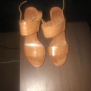 Jessica Simpson wedge